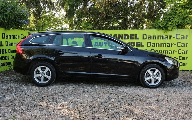 Volvo V60 cena 38900 przebieg: 233000, rok produkcji 2012 z Zalewo małe 379